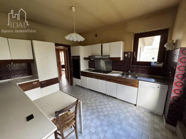 Vente Maison 11 pièces 272 m2 à Le Malzieu-Ville