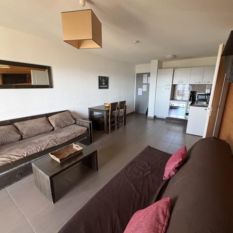 Appartement
         2 pièces
        - 42 m² Exclusivité 150 000 € *