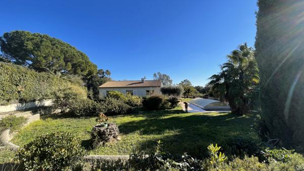 La Croix-Valmer (83420) Propriété La Croix-Valmer