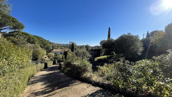 La Croix-Valmer (83420) Propriété La Croix-Valmer