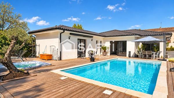 Contemporaine 4 chambres avec piscine chauffée, sauna et vue forêt
