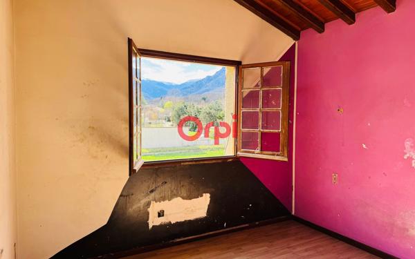 Immeuble à vendre    9 pièces •  Fuilla