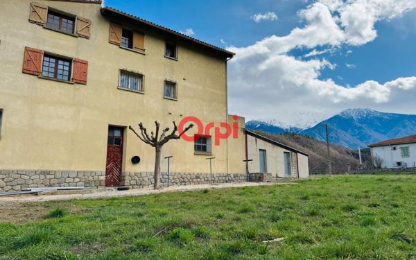 Immeuble à vendre    9 pièces •  Fuilla