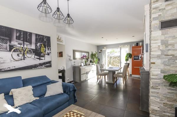 Maison à vendre 459 000 € Poussan 6 p 122 m² DPE C