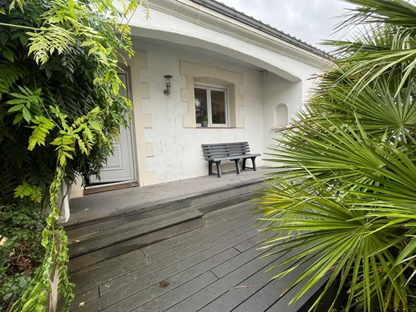 Breuillet à 1,6 km du centre et 10 minutes des plages Breuillet