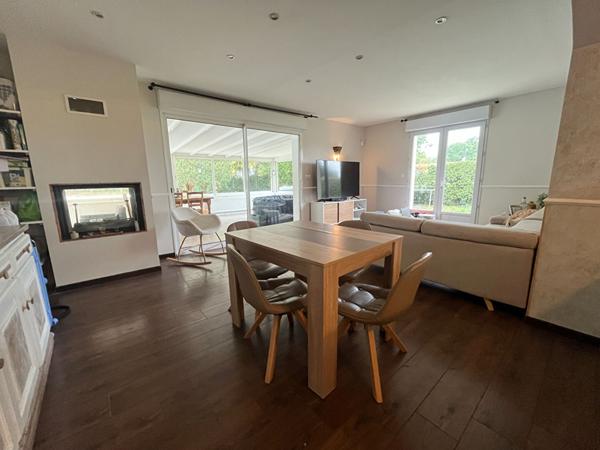 Breuillet à 1,6 km du centre et 10 minutes des plages Breuillet