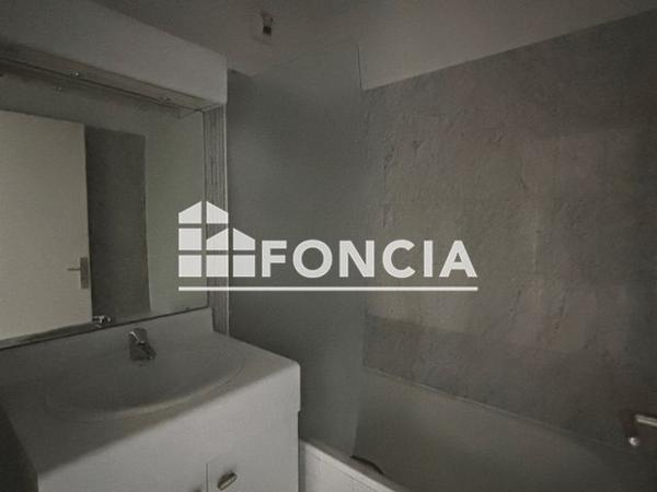 Location Appartement 2 pièces 45.09 m² - 94 RUE MARIUS AUFAN Levallois 92300