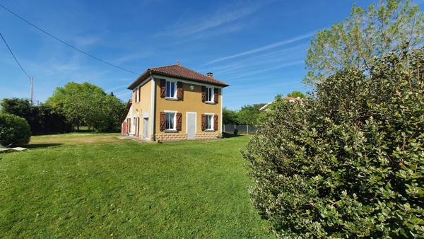 Maison de 5 pièces à vendre à Hagetmau Maison de 5 pièces à vendre à Hagetmau