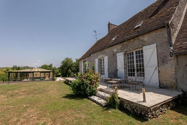 LIEUX UNIQUES ® x PROPRIÉTÉS PRIVÉES PROPOSE ANCIEN PRESBYTÈRE DE 183 M² TERRAIN DE 1608 M² - CLOYES-LES-3 RIVIÈRES (28)