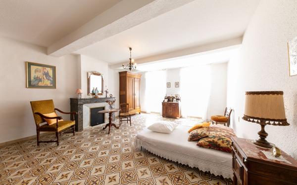 Maison à vendre    4 pièces •  Pézilla-la-Rivière