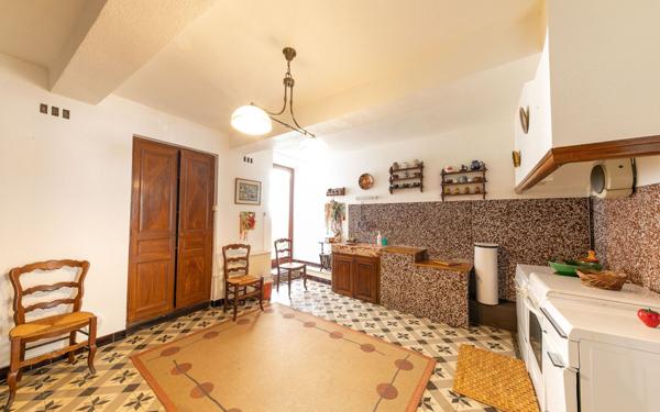 Maison à vendre    4 pièces •  Pézilla-la-Rivière