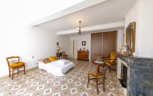 Maison à vendre    4 pièces •  Pézilla-la-Rivière