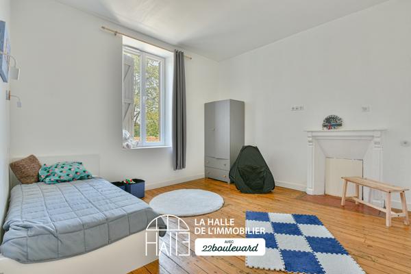 Maison
         7 pièces
        - 202 m² Exclusivité 193 500 € *