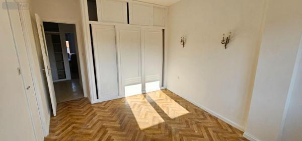 Appartement à rénover à vendre à Dunkerque dans le Nord (59140), ref : S5432   
Theâtre