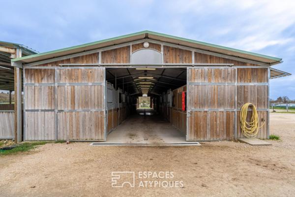 Propriété équestre avec gîte et piscine à l’orée de la forêt d’Amboise