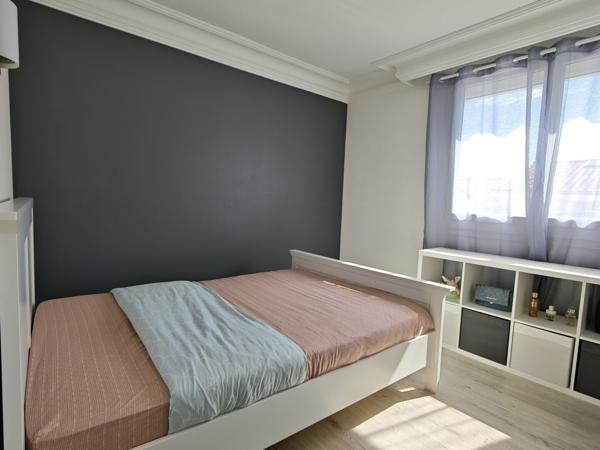 Maison de ville avec terrasse et garage