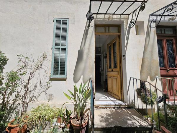 Vente                                                      Appartement
                        
                     4 pièces                      102 m2                     à Grasse