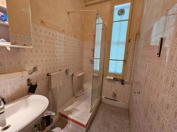 Vente                                                      Appartement
                        
                     4 pièces                      102 m2                     à Grasse