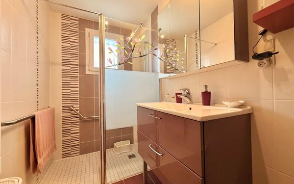 Maison à vendre    6 pièces • 138 m2 Binges