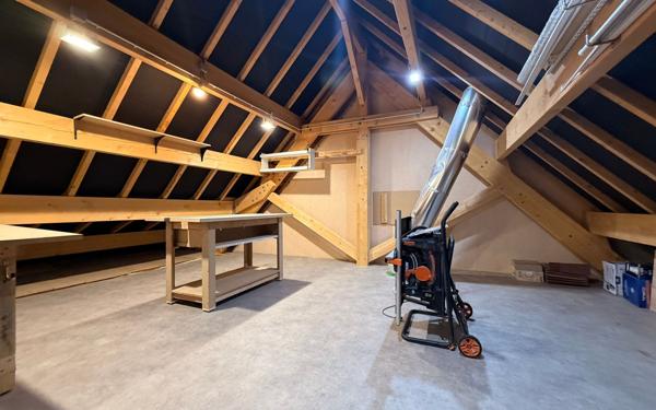 Maison à vendre    6 pièces • 138 m2 Binges