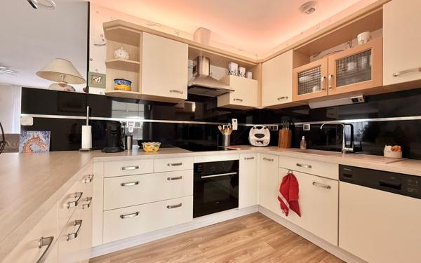 Maison à vendre    6 pièces • 138 m2 Binges