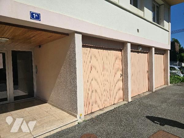 Appartement 3 pièces de 70,79 m2 avec balcon, garage et cave.