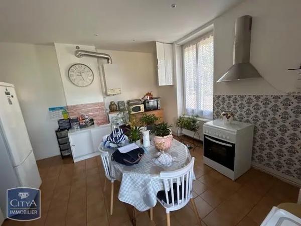 Appartement à louer 4 pièces 83.53m² Le Chambon-Feugerolles (42500)