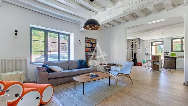 Maison de ville pleine dhistoire et de charme