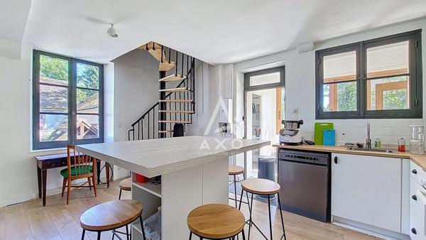 Maison de ville pleine dhistoire et de charme