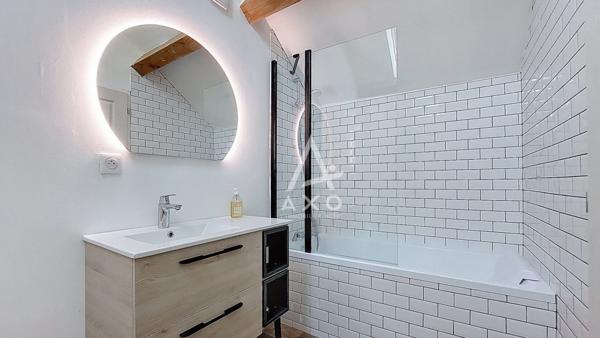 Maison de ville pleine dhistoire et de charme