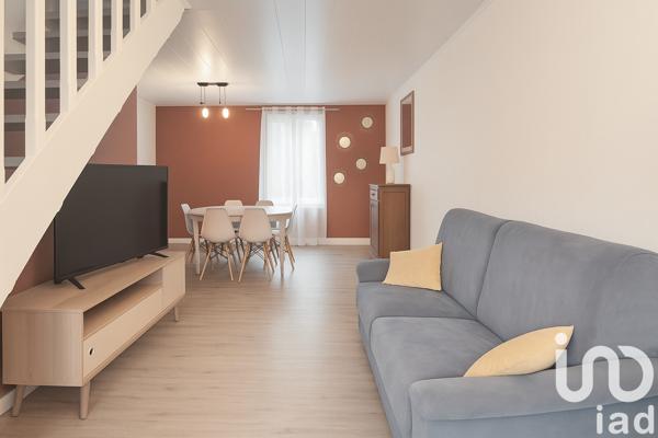 Maison à vendre 5 pièces 97 m² Saint-Pantaléon-de-Larche