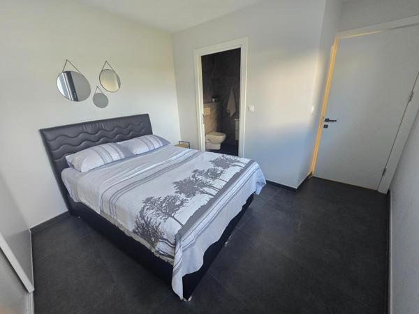 Maison d'architecture moderne de 145m2, 6 pièces