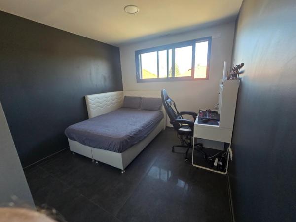 Maison d'architecture moderne de 145m2, 6 pièces