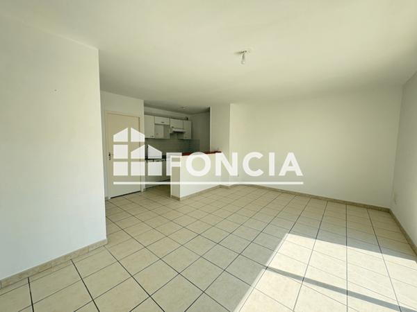 Location Appartement 3 pièces 56.32 m² - 7 RUE SALVADOR ALLENDE Tonnay Charente 17430