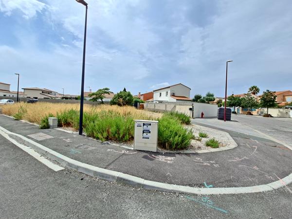 Perpignan Terrain constructible 4 faces de 480m2 possibilité de 2 logements