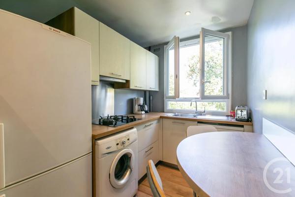 Appartement F4 à vendre  4 pièces - 76,06 m 2   ST MAUR DES FOSSES  - 94