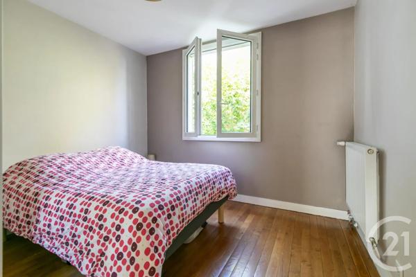 Appartement F4 à vendre  4 pièces - 76,06 m 2   ST MAUR DES FOSSES  - 94