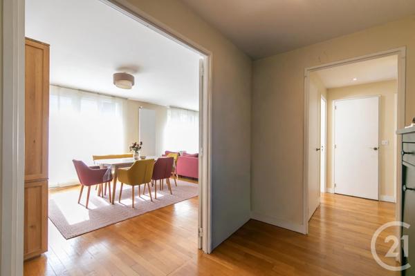 Appartement F4 à vendre  4 pièces - 76,06 m 2   ST MAUR DES FOSSES  - 94