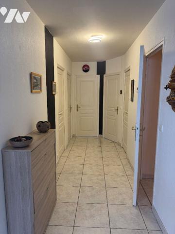 Villa T4 sur les hauteurs de Figeac avec T3 indépedant