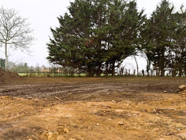 Terrain à bâtir sur 1600m² hors lotissement