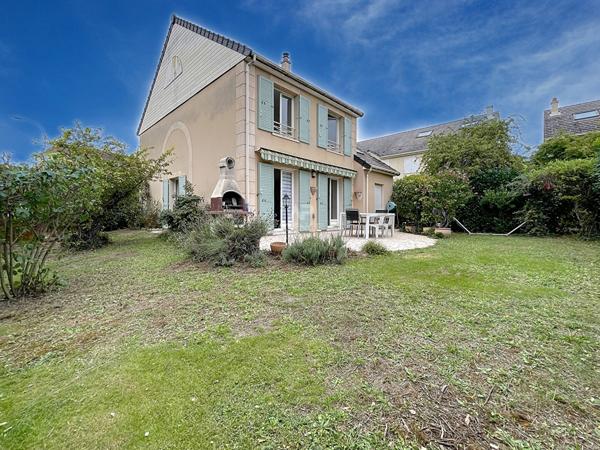 Maison 5 pièces €598 500 ** - Référence 161914