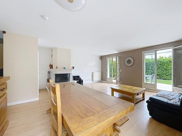 Maison 5 pièces €598 500 ** - Référence 161914