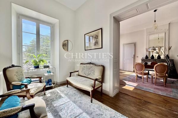 Ancienne propriété viticole du XIXe Siècle alliant Charme Historique et Confort Moderne entre Cognac et La Rochelle