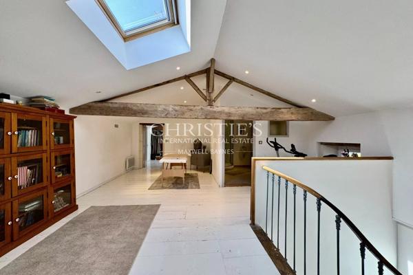 Ancienne propriété viticole du XIXe Siècle alliant Charme Historique et Confort Moderne entre Cognac et La Rochelle