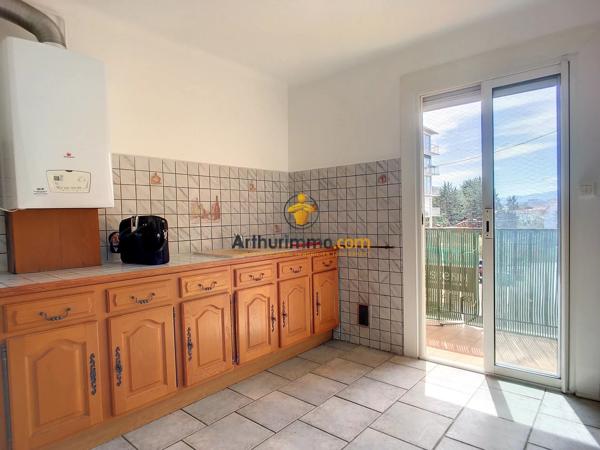 Vente                                                      Appartement
                        
                     4 pièces                      91 m2                     à Perpignan