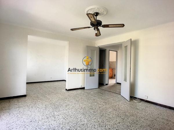 Vente                                                      Appartement
                        
                     4 pièces                      91 m2                     à Perpignan