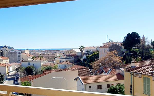 Appartement à vendre    2 pièces • 26,74 m2 Nice