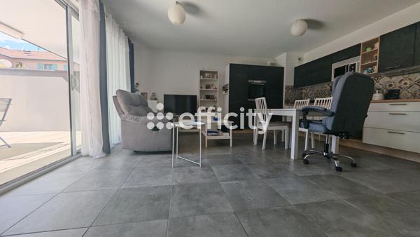 Appartement
         2 pièces
        - 50 m² 199 000 € *