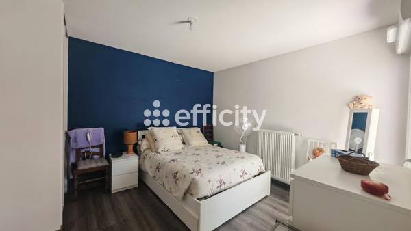 Appartement
         2 pièces
        - 50 m² 199 000 € *