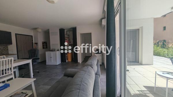 Appartement
         2 pièces
        - 50 m² 199 000 € *